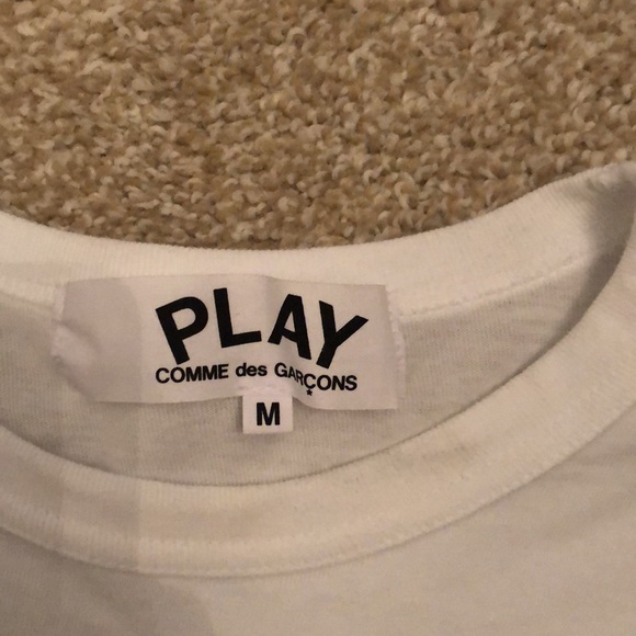 T-Shirt - Picture 2 of 2